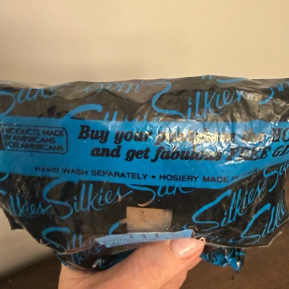 Silkies vintage sealed